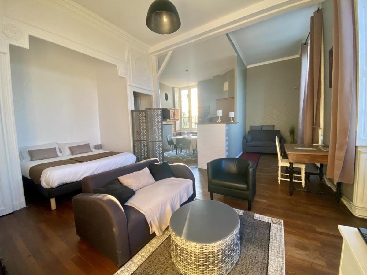 Hotel Particulier Chateau Des Marais Proximite Et Vue Sur Le Lac De Grand Lieu Saint-Philbert-de-Grand-Lieu 외부 사진