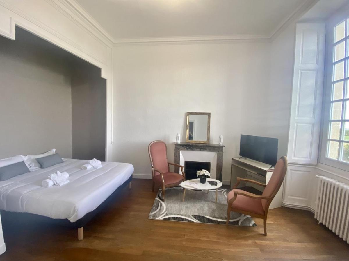 Hotel Particulier Chateau Des Marais Proximite Et Vue Sur Le Lac De Grand Lieu Saint-Philbert-de-Grand-Lieu 외부 사진