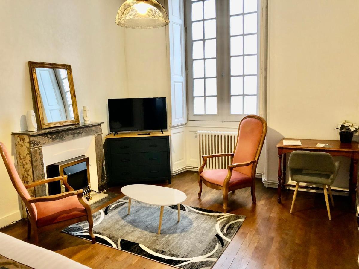 Hotel Particulier Chateau Des Marais Proximite Et Vue Sur Le Lac De Grand Lieu Saint-Philbert-de-Grand-Lieu 외부 사진