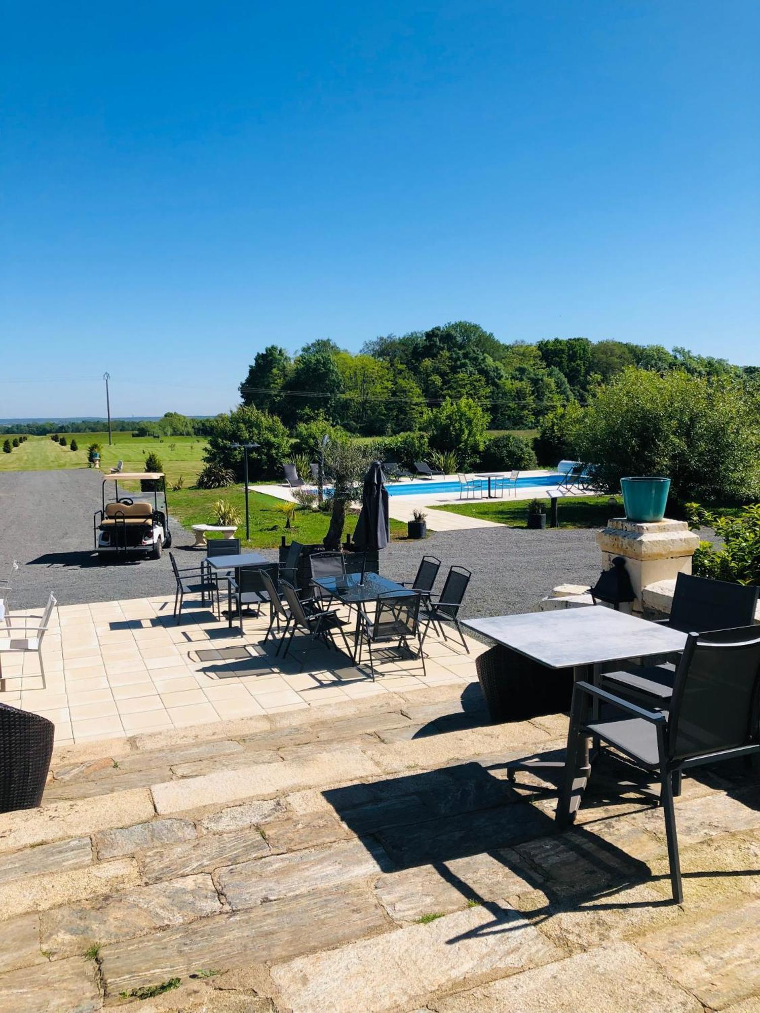 Hotel Particulier Chateau Des Marais Proximite Et Vue Sur Le Lac De Grand Lieu Saint-Philbert-de-Grand-Lieu 외부 사진